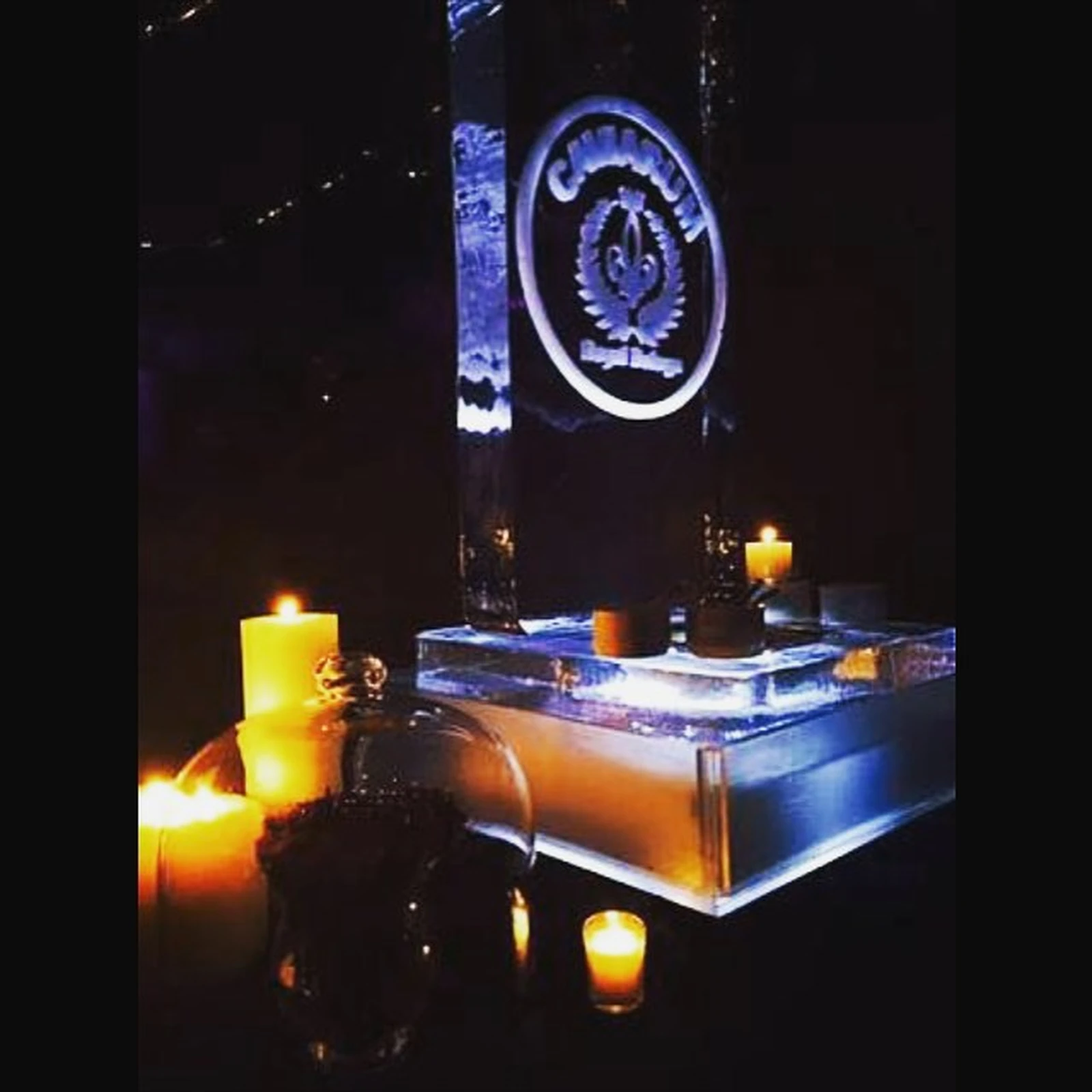 Historical illuminated Caviarum presentation display