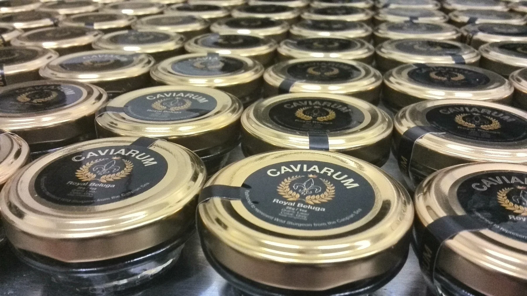 Caviarum jars in production